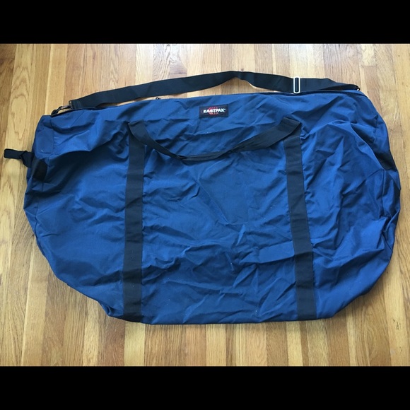 eastpak duffel